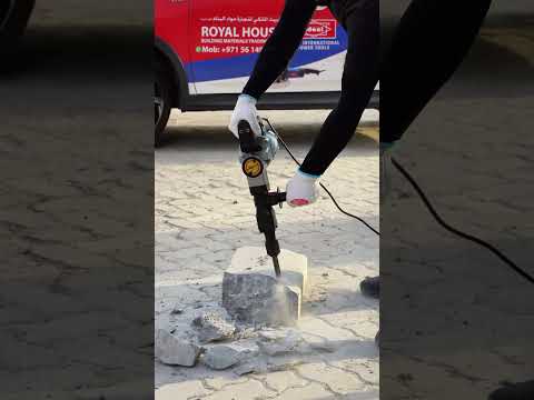 Product showcase and demonstration short video of ID DL810M demolition hammer